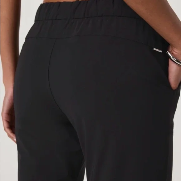 Vuori Women's Miles Ankle pant - Picture 3 of 9